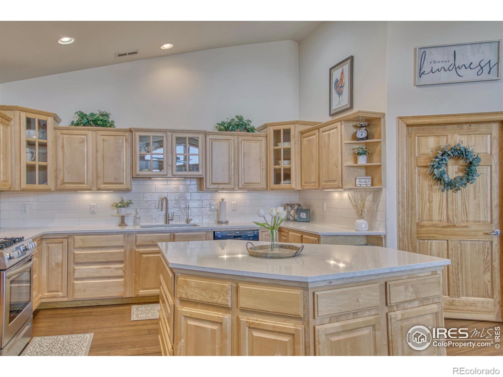 MLS Image #6 for 49055  county road 17 ,wellington, Colorado