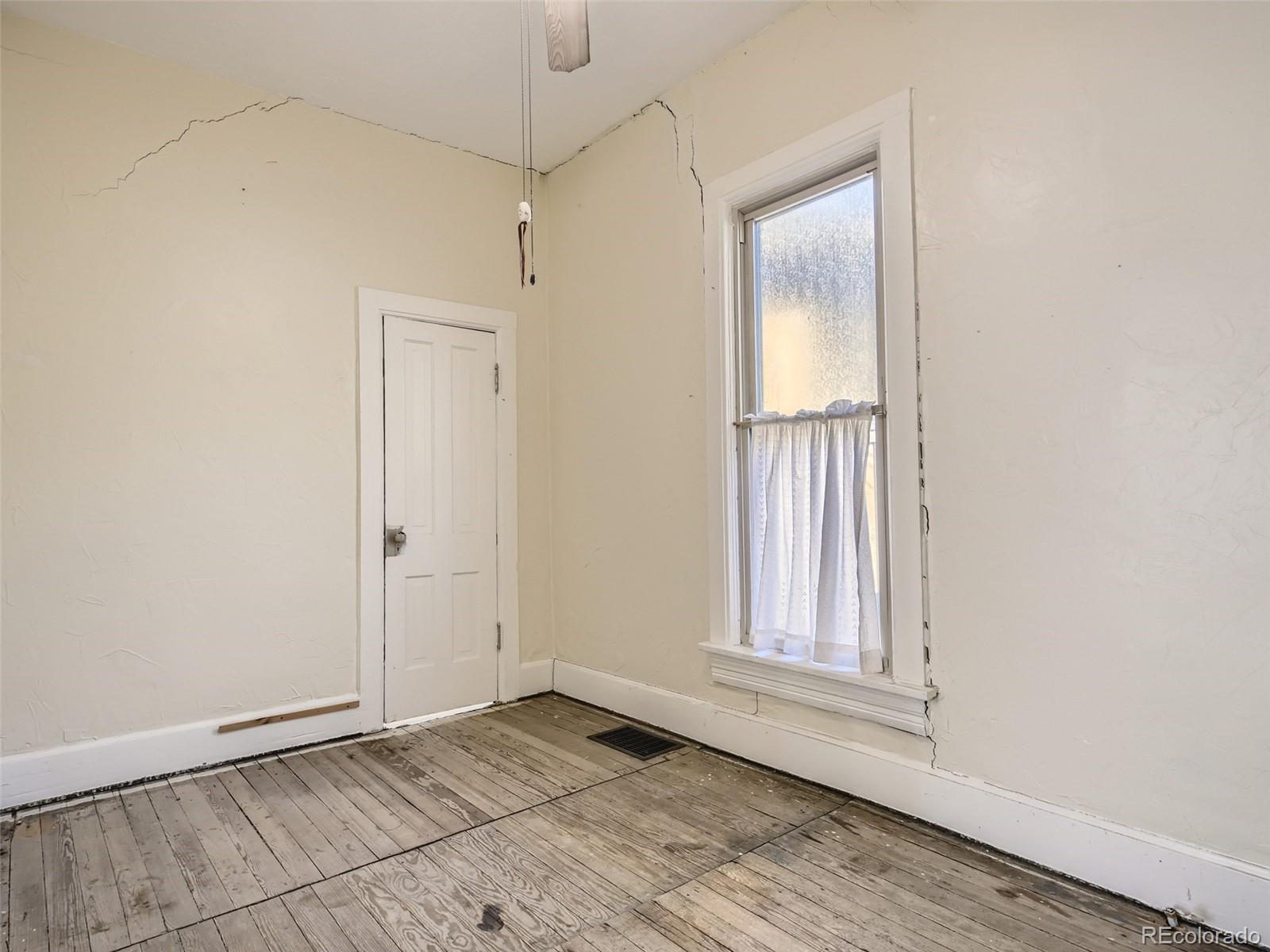 MLS Image #11 for 1253 n quitman street,denver, Colorado