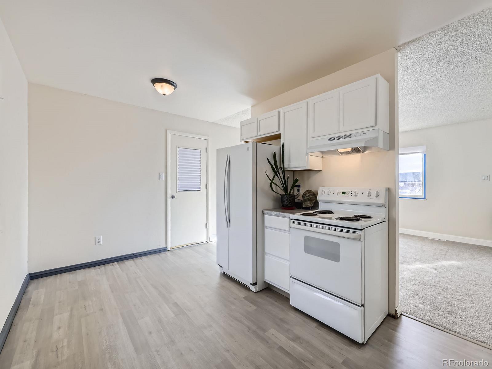 MLS Image #11 for 1687 e 83rd avenue,denver, Colorado