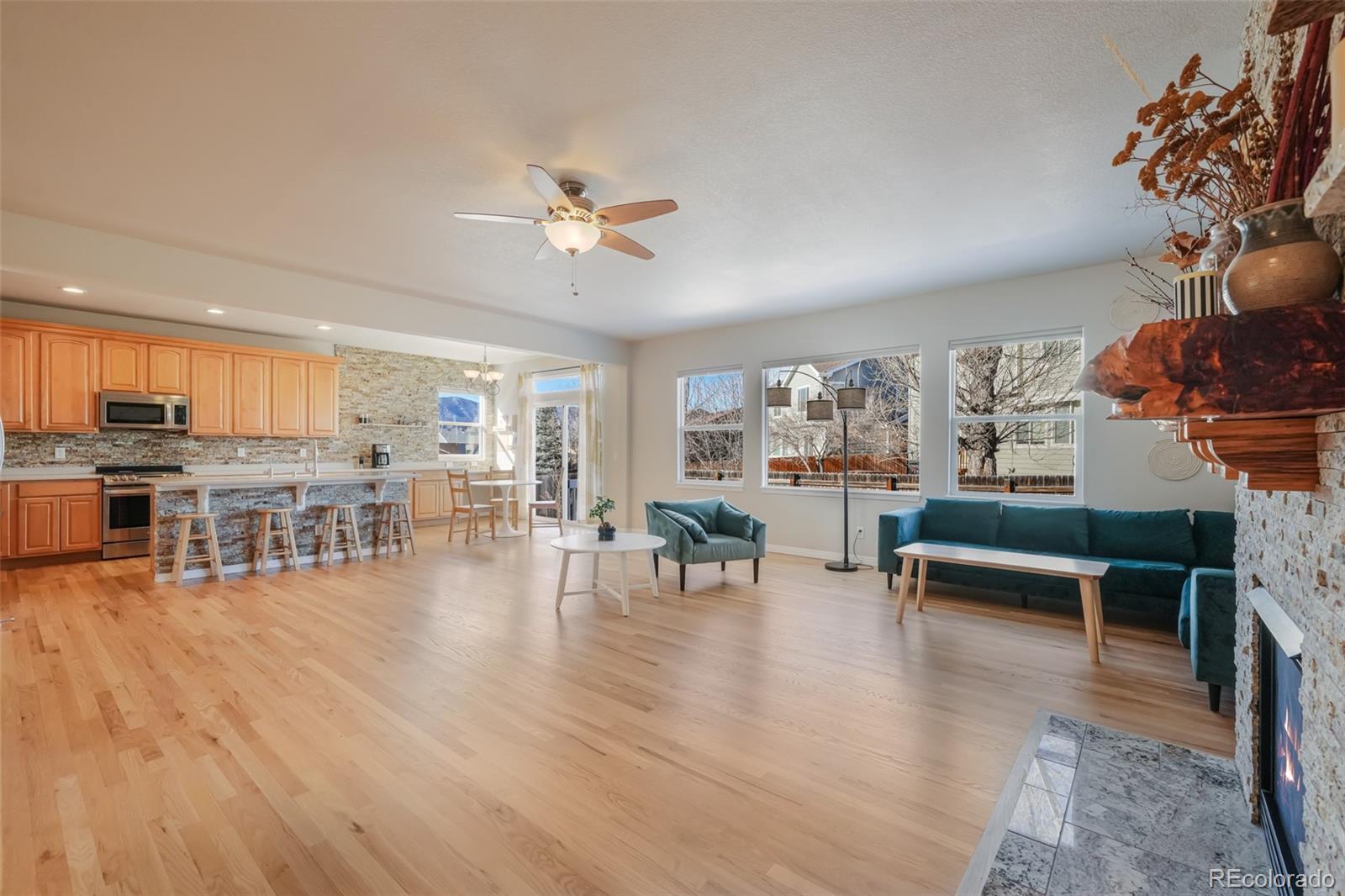 MLS Image #11 for 726  airman lane,colorado springs, Colorado