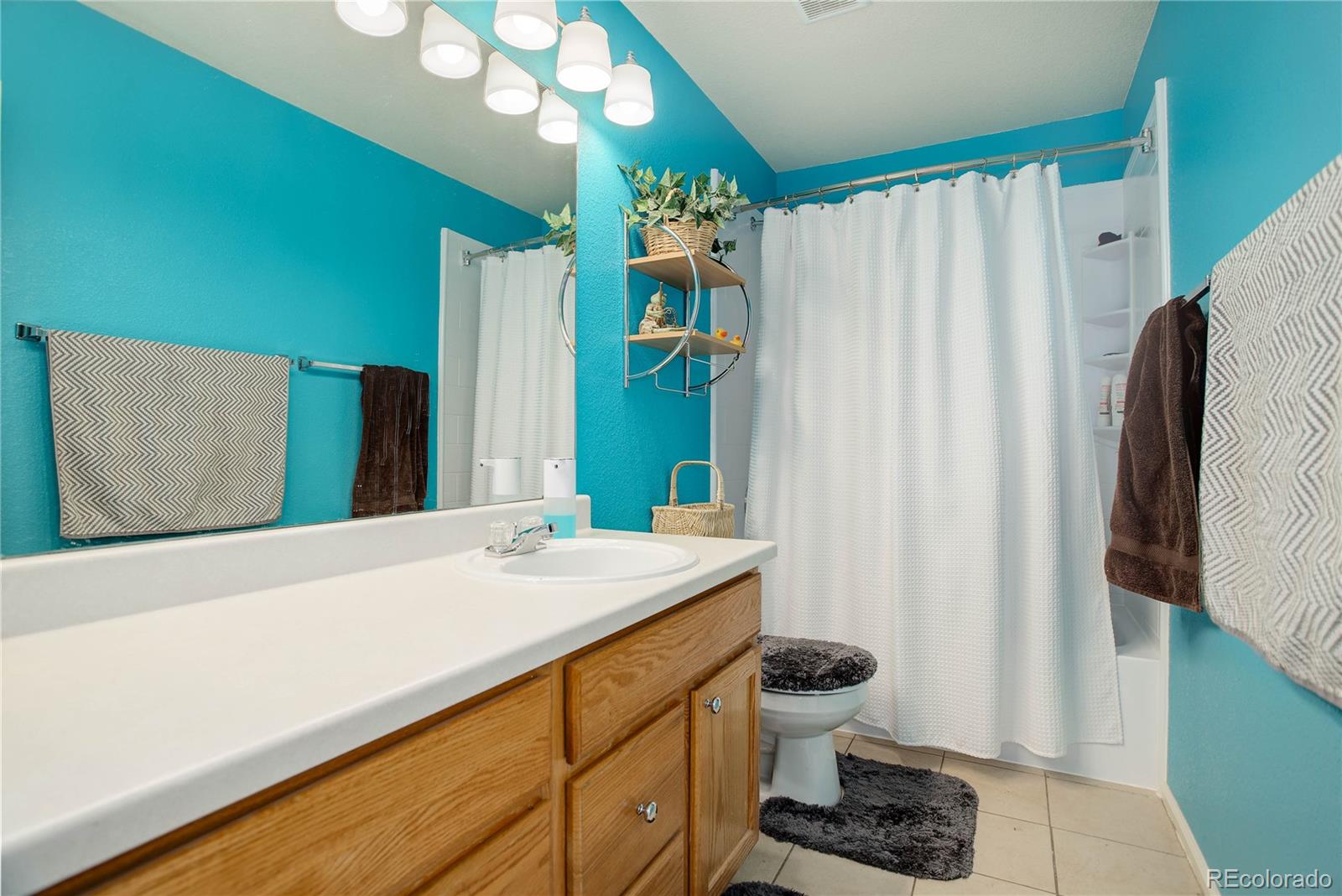 MLS Image #20 for 2799  syracuse court,denver, Colorado