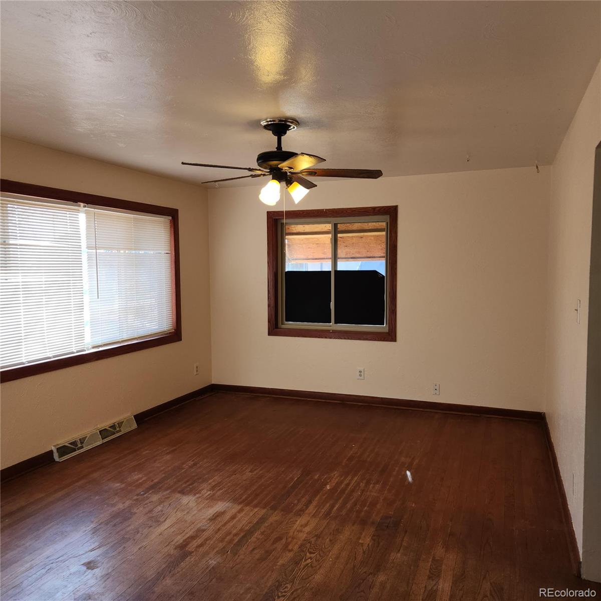 MLS Image #15 for 1613  ulster street,denver, Colorado