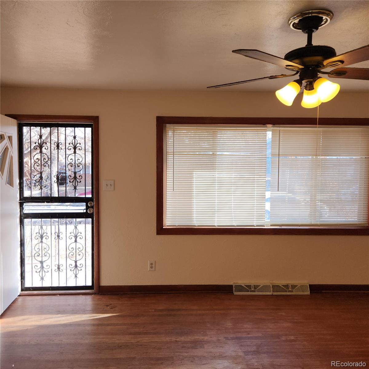 MLS Image #3 for 1613  ulster street,denver, Colorado