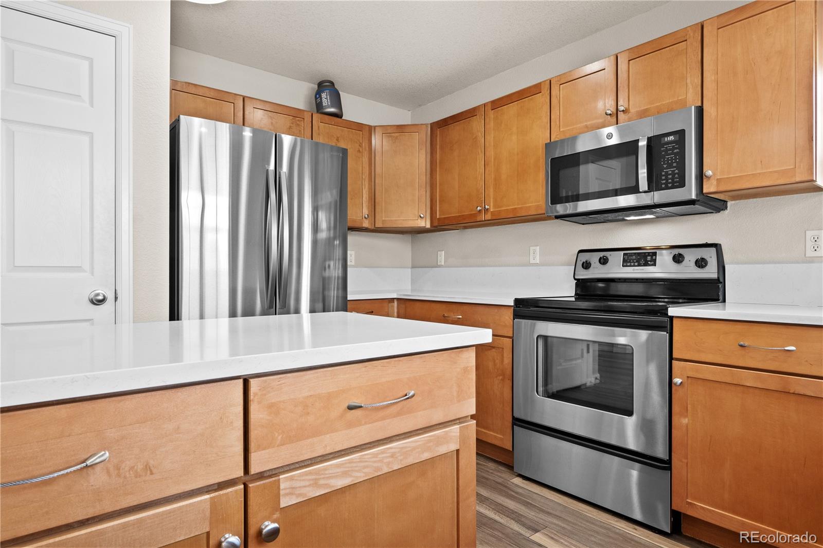 MLS Image #10 for 2946  central park boulevard,denver, Colorado