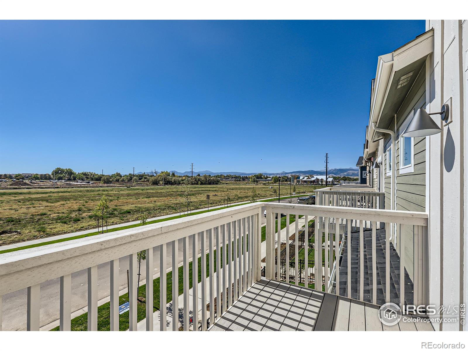 MLS Image #2 for 2848  south flat circle,longmont, Colorado