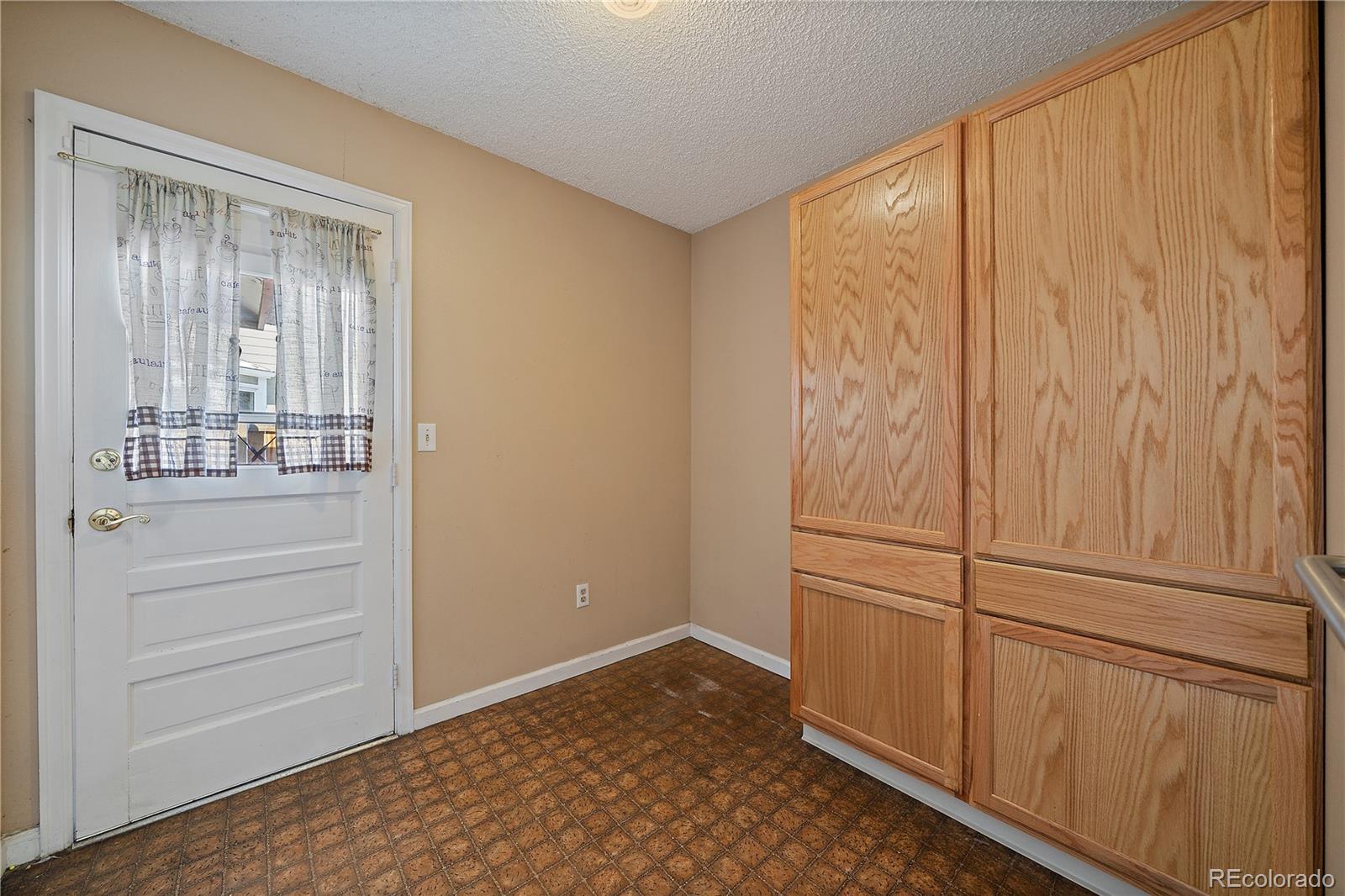 MLS Image #10 for 9803 e exposition avenue,denver, Colorado