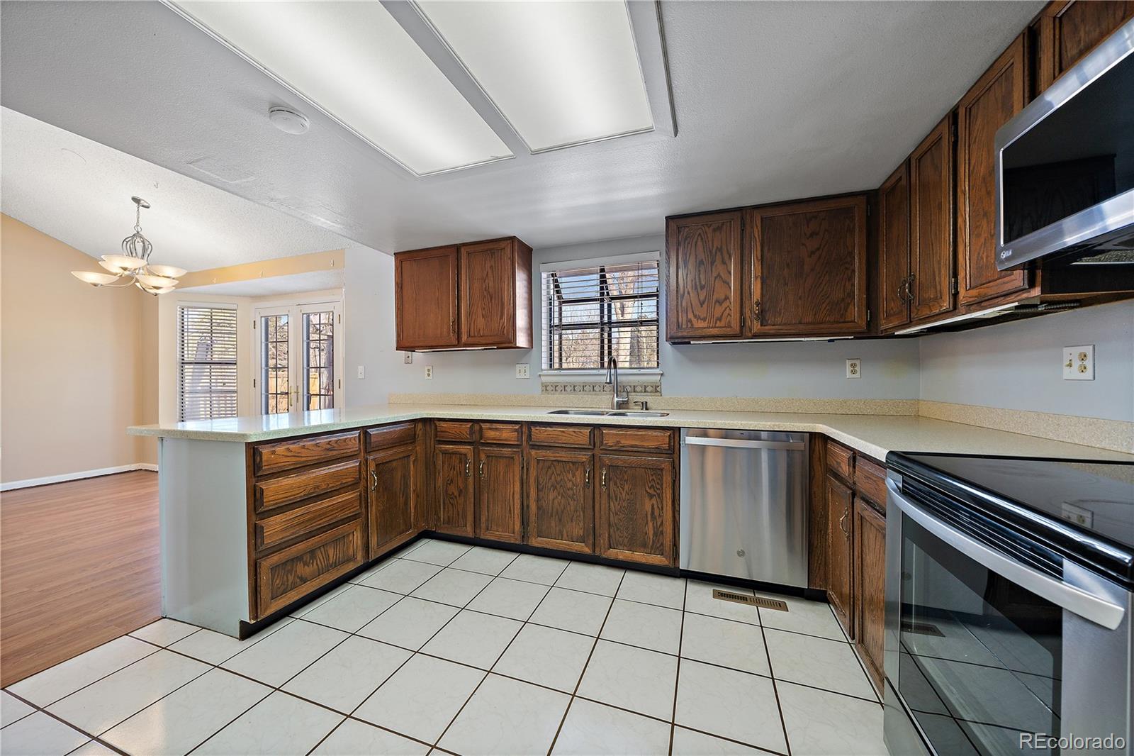 MLS Image #9 for 9803 e exposition avenue,denver, Colorado