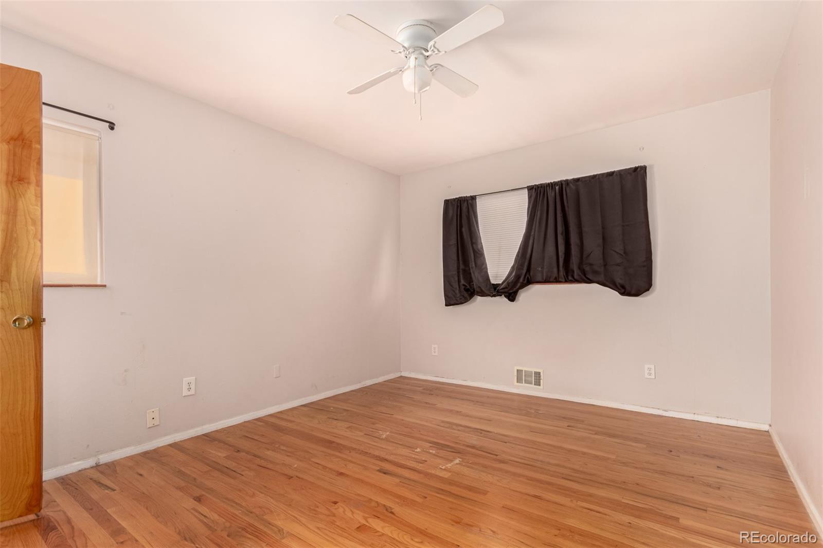 MLS Image #16 for 2800 s yates street,denver, Colorado