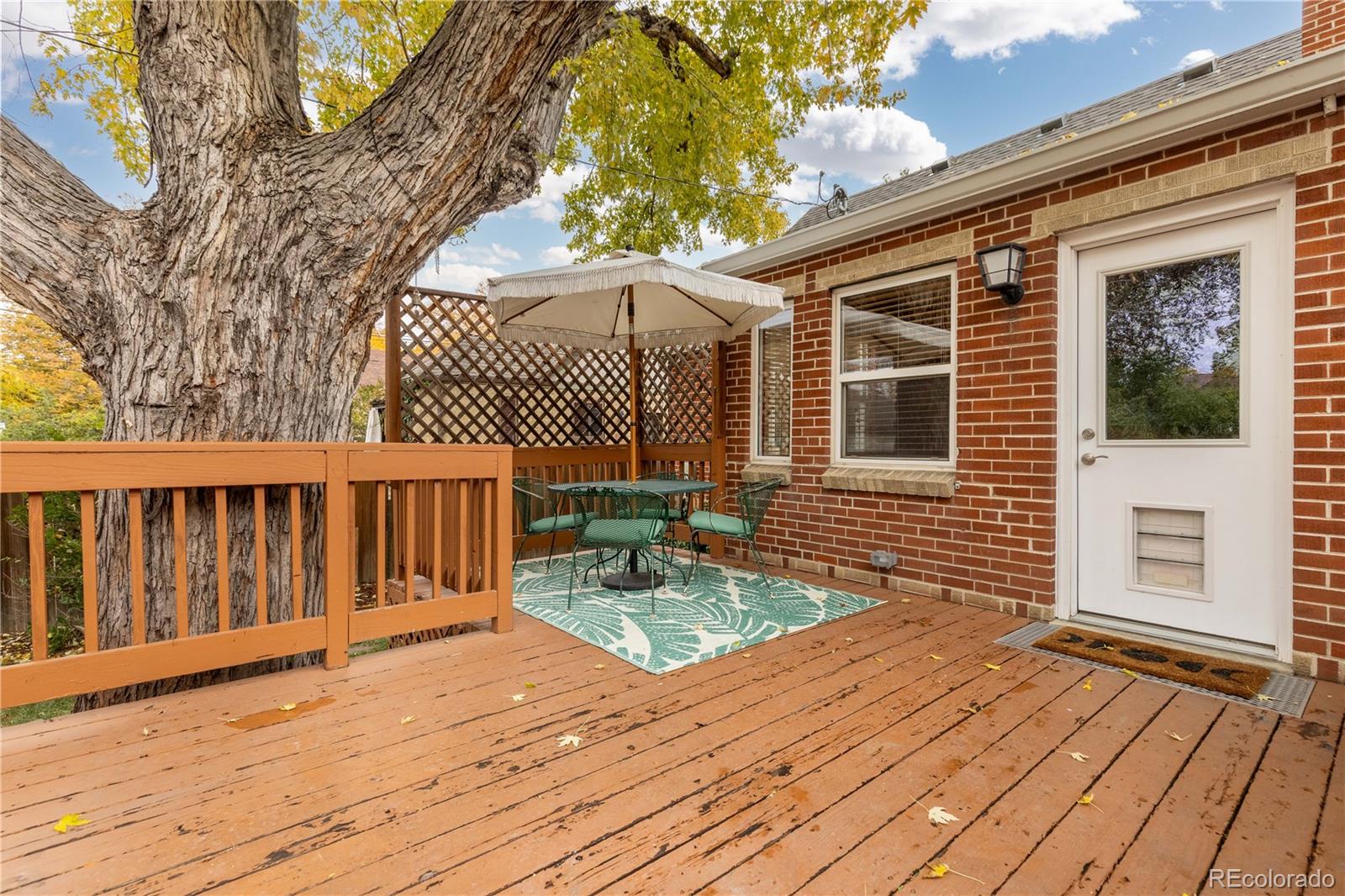 MLS Image #41 for 1545  newport street,denver, Colorado