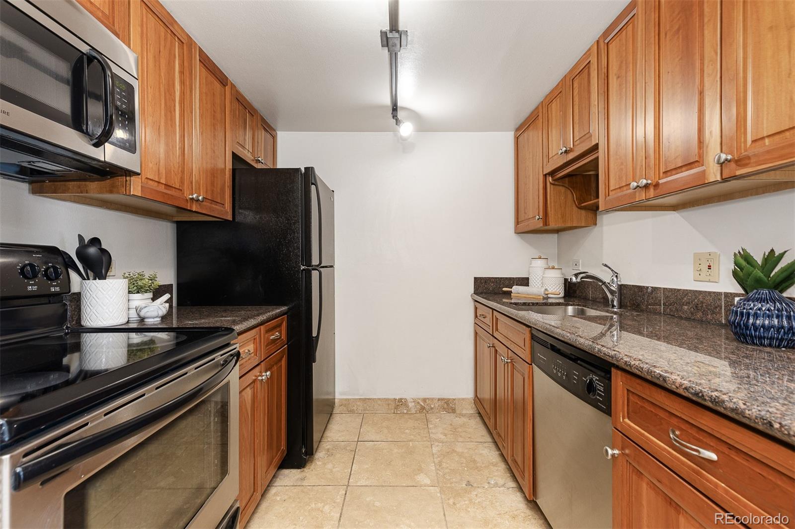 MLS Image #6 for 4600 e asbury circle 202,denver, Colorado