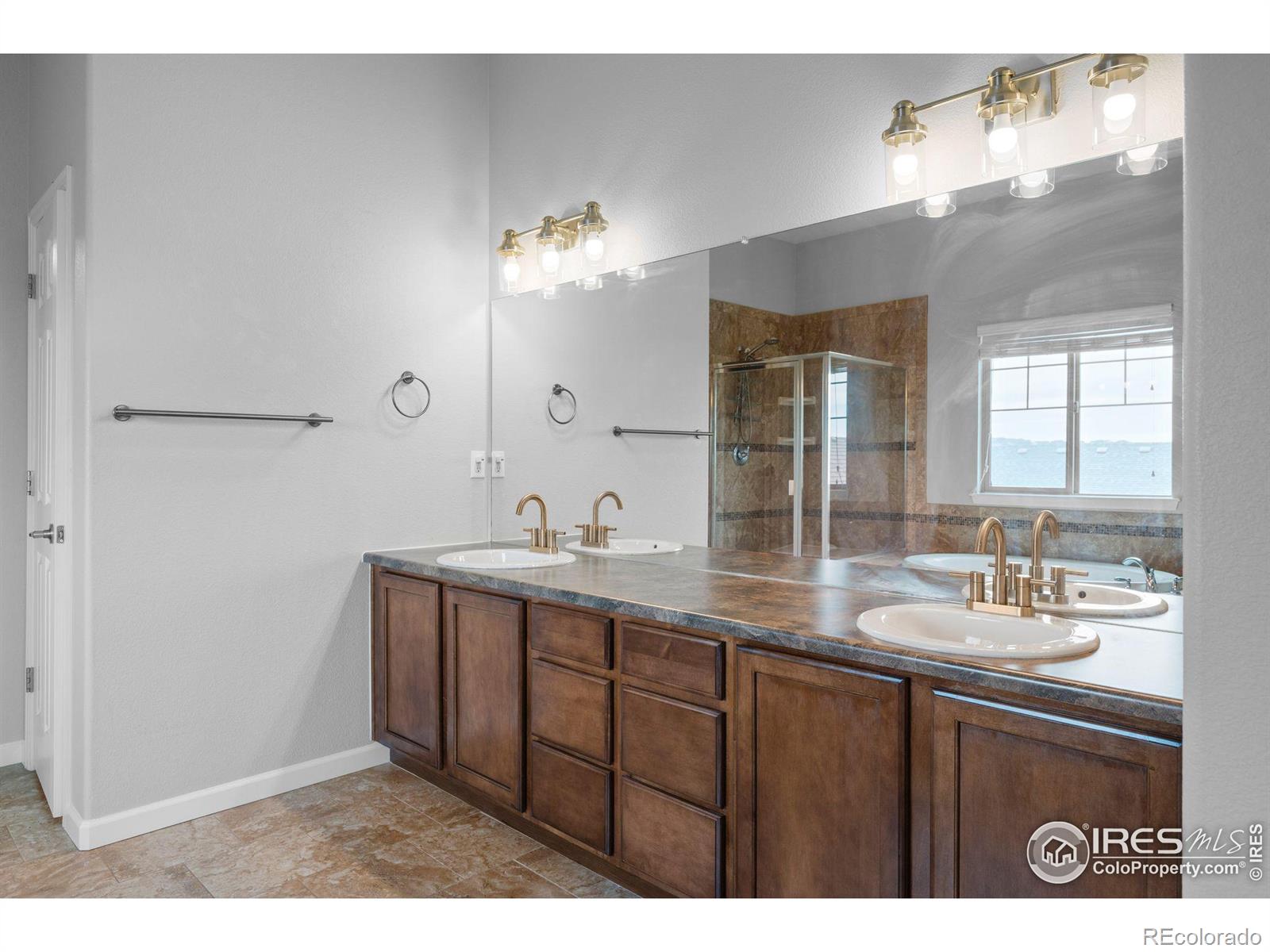 MLS Image #21 for 7690 s blackstone parkway,aurora, Colorado