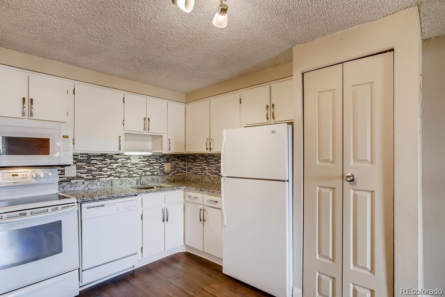 MLS Image #10 for 1300 s parker rd road,denver, Colorado