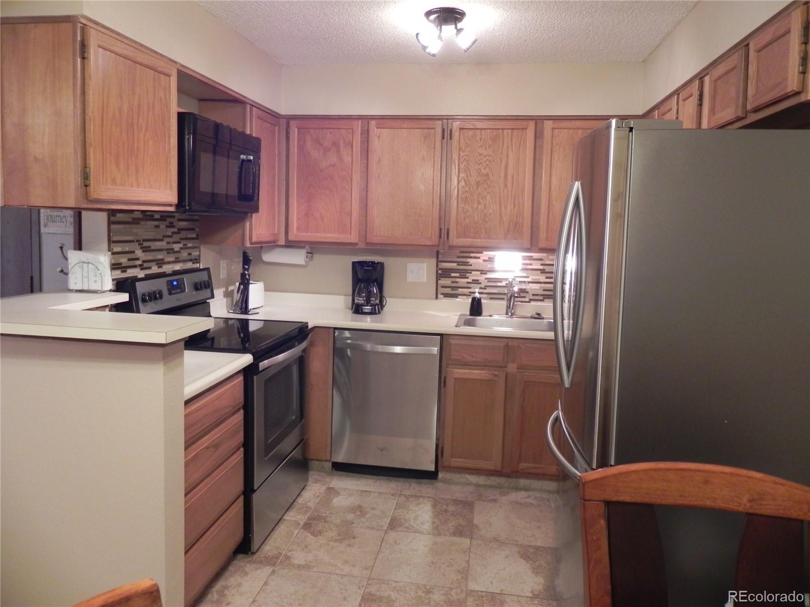 MLS Image #3 for 410  zang street 208,lakewood, Colorado