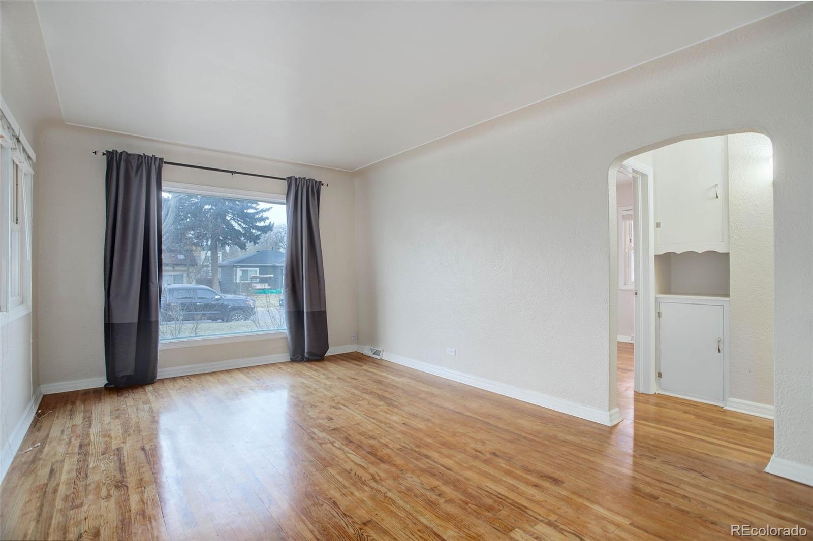 MLS Image #27 for 2550 s washington street,denver, Colorado