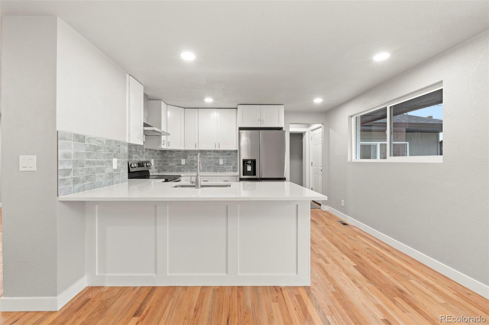 MLS Image #12 for 129 w 81st place,denver, Colorado