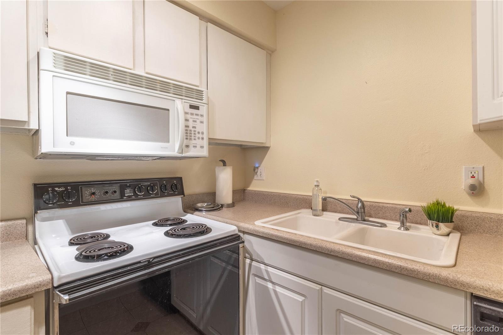 MLS Image #9 for 5300 e cherry creek south drive 905,denver, Colorado