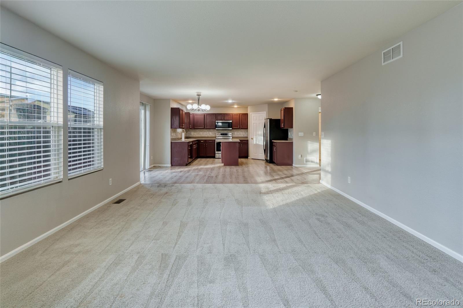 MLS Image #3 for 10049  granby drive,commerce city, Colorado