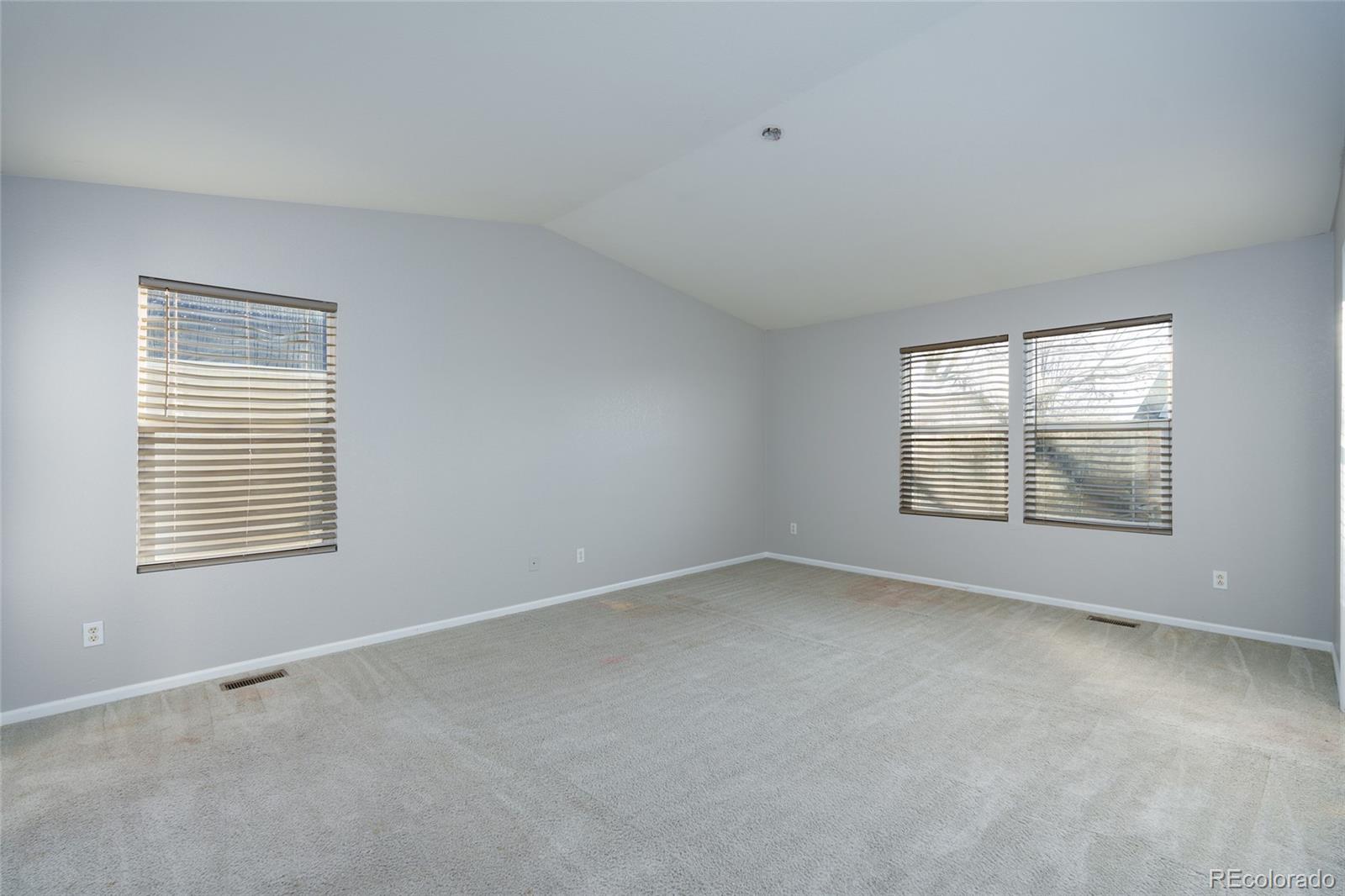 MLS Image #6 for 10049  granby drive,commerce city, Colorado