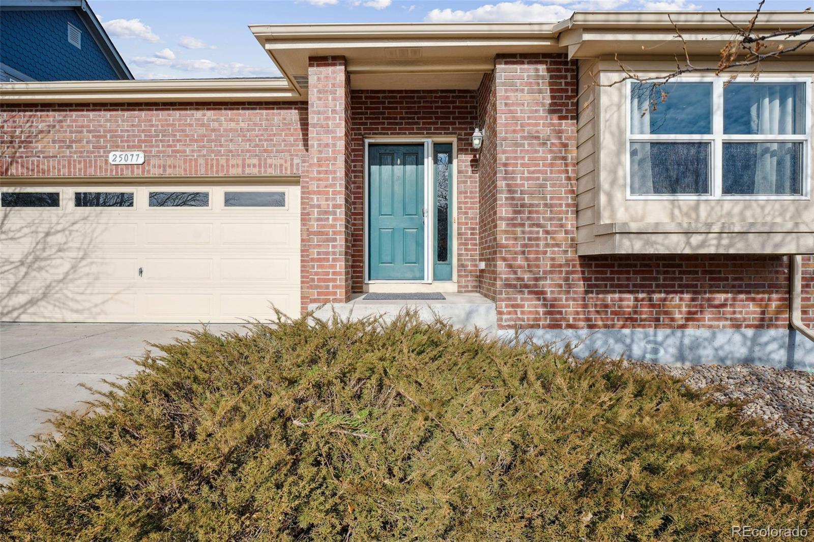 MLS Image #1 for 25077 e canal place,aurora, Colorado