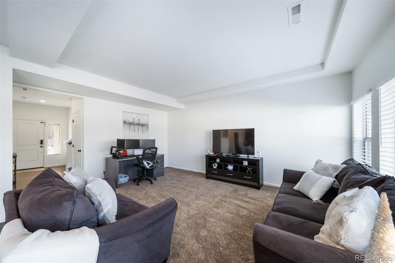 MLS Image #11 for 5385  walden court,denver, Colorado