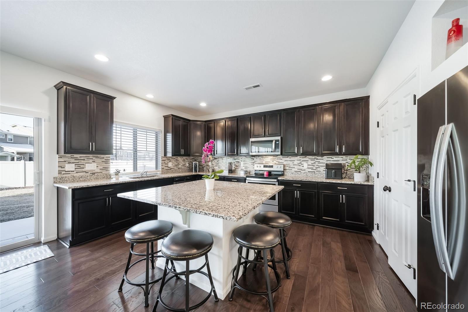 MLS Image #14 for 5385  walden court,denver, Colorado