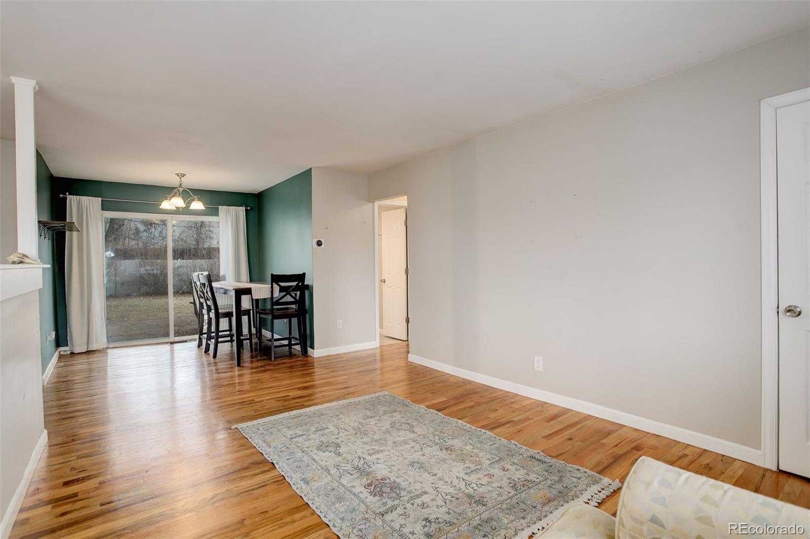 MLS Image #4 for 3052 s grape way,denver, Colorado