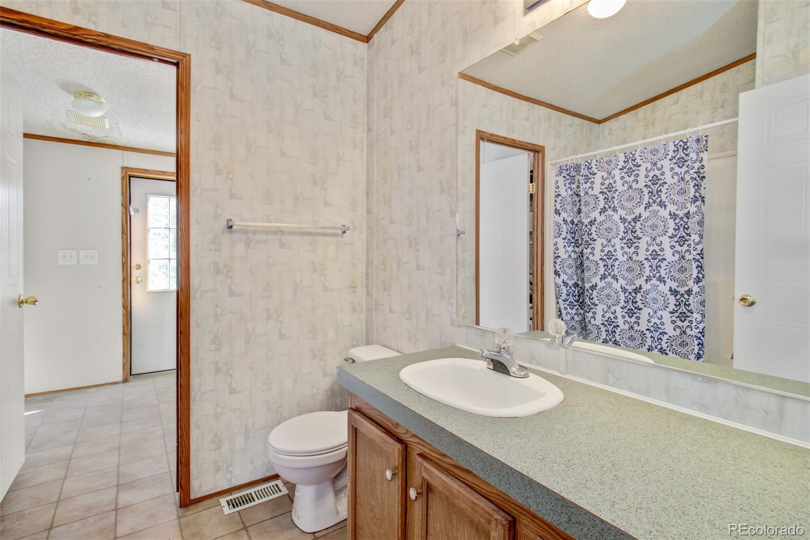 MLS Image #21 for 2610  pikes peak drive,florissant, Colorado