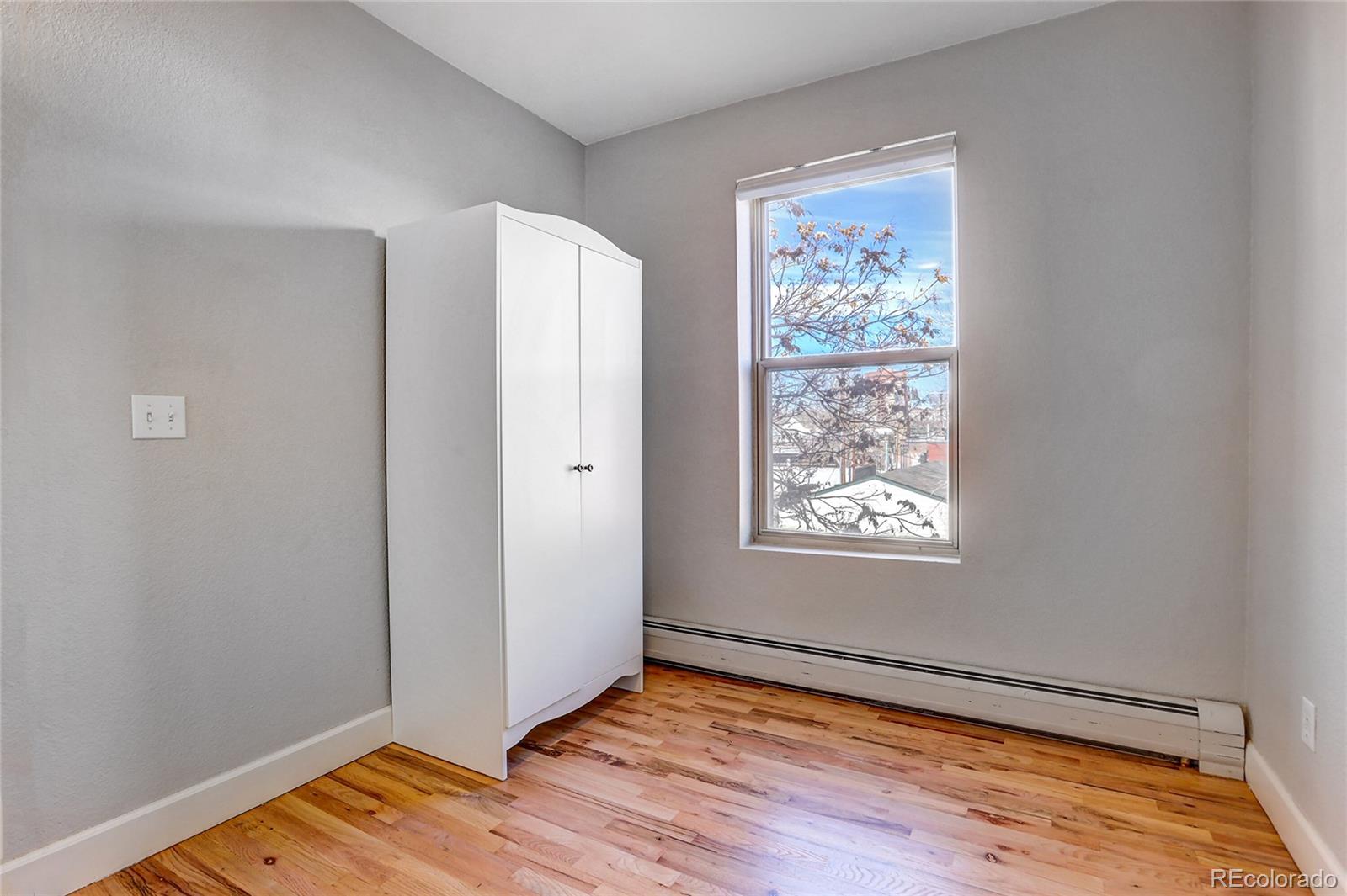 MLS Image #18 for 1629 n clarkson street 28,denver, Colorado