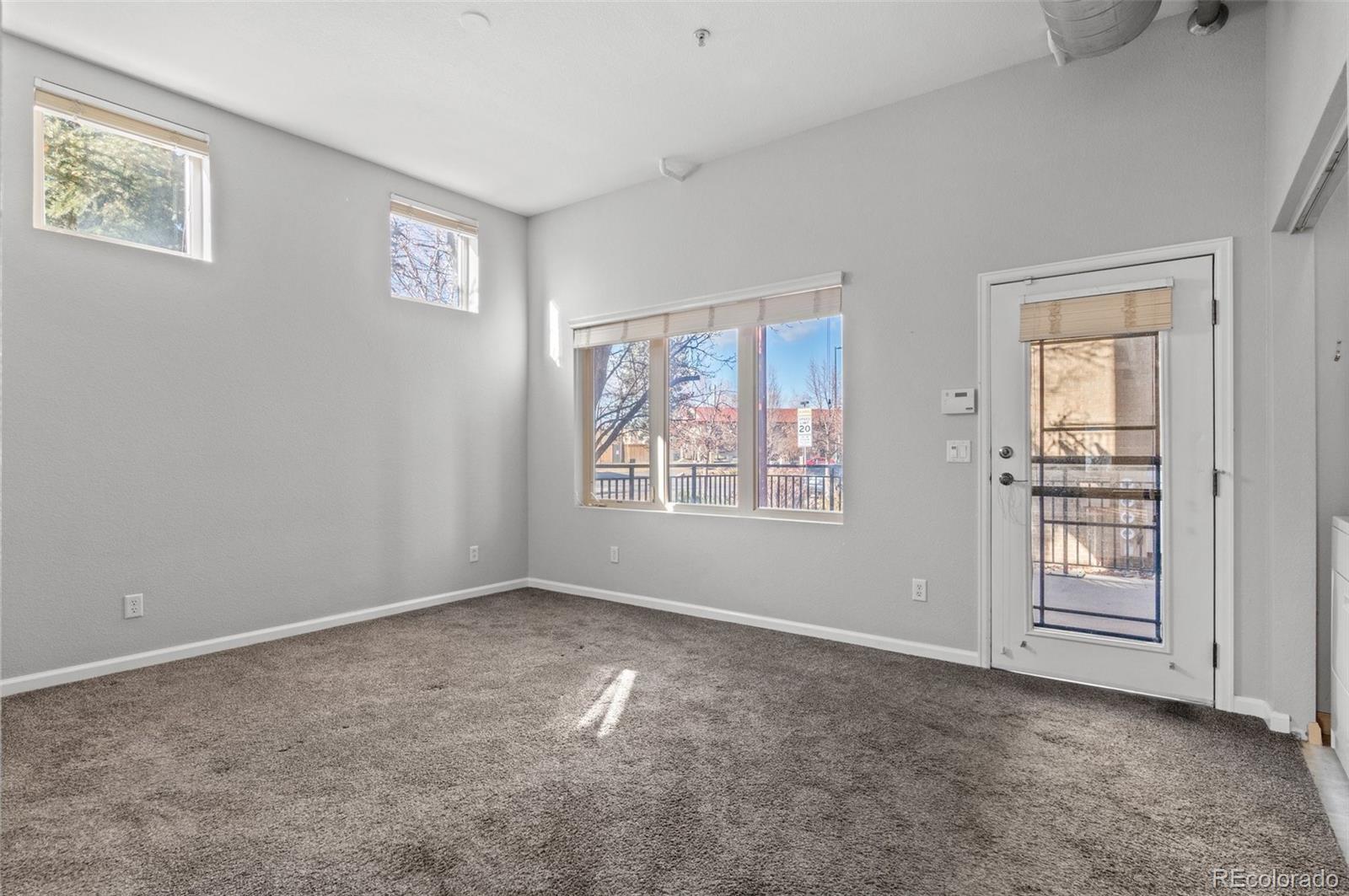 MLS Image #16 for 220  roslyn street 701,denver, Colorado