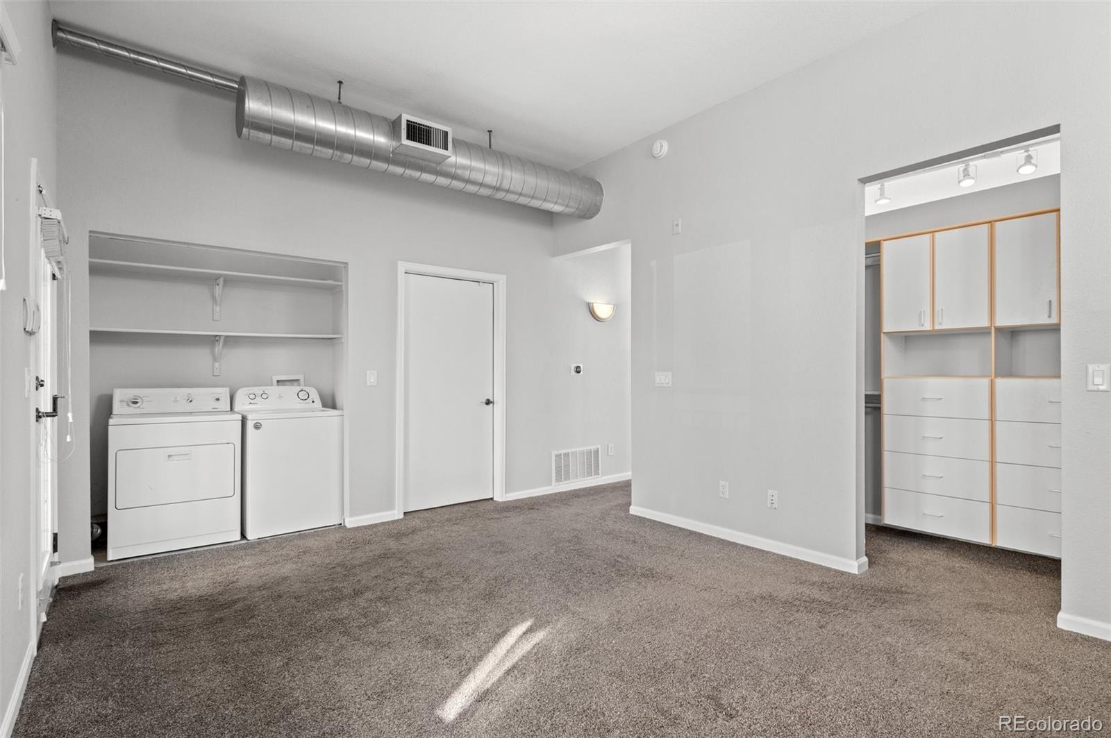 MLS Image #17 for 220  roslyn street 701,denver, Colorado