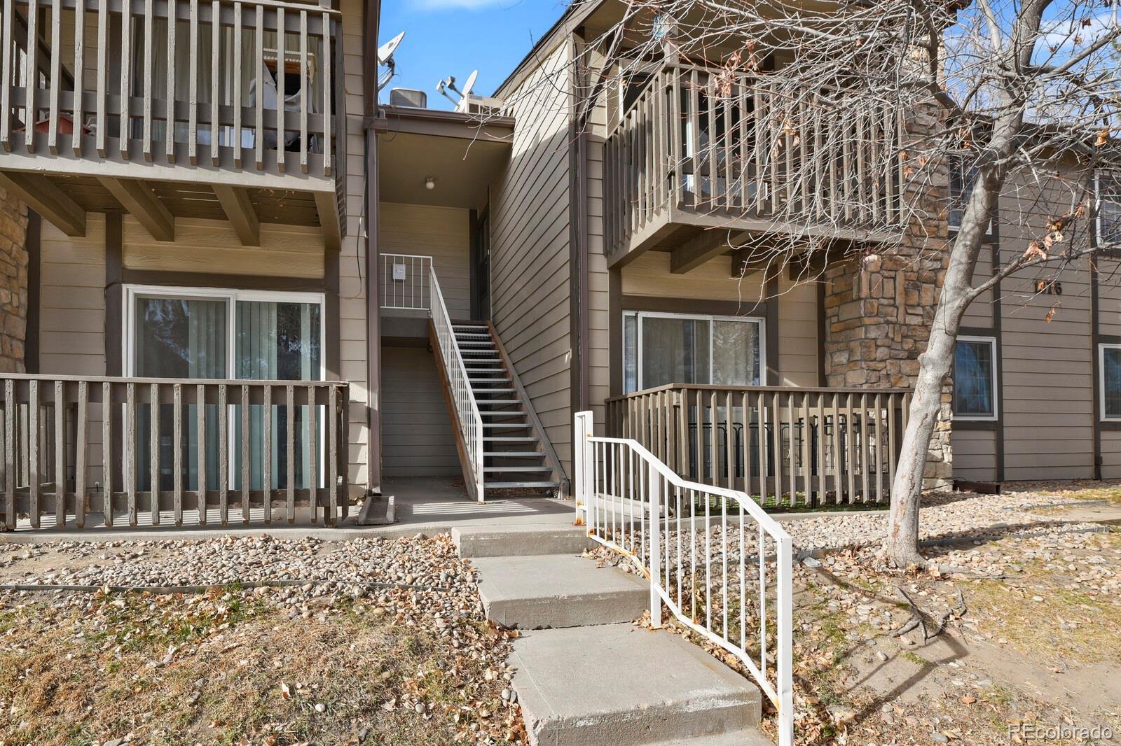 MLS Image #2 for 1876 s pitkin circle,aurora, Colorado