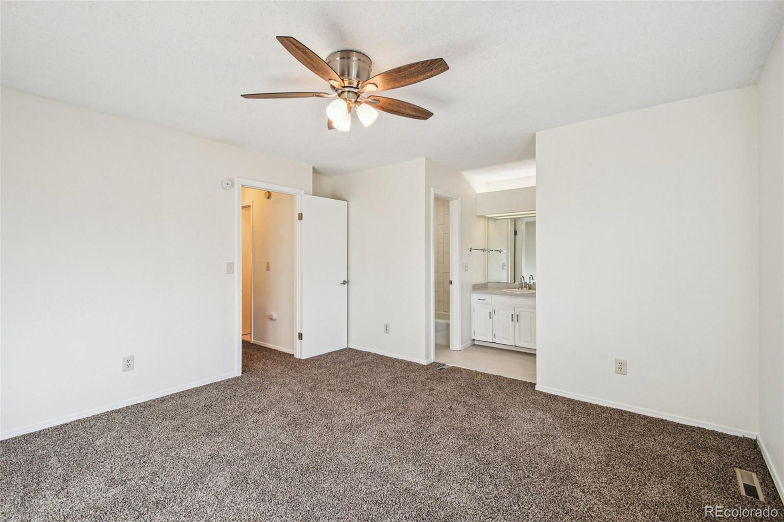 MLS Image #2 for 1193 s sable boulevard h,aurora, Colorado