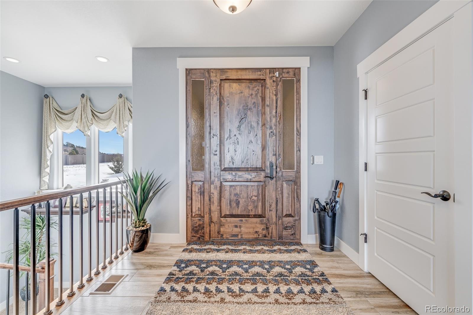 MLS Image #5 for 33001  oak way,trinidad, Colorado