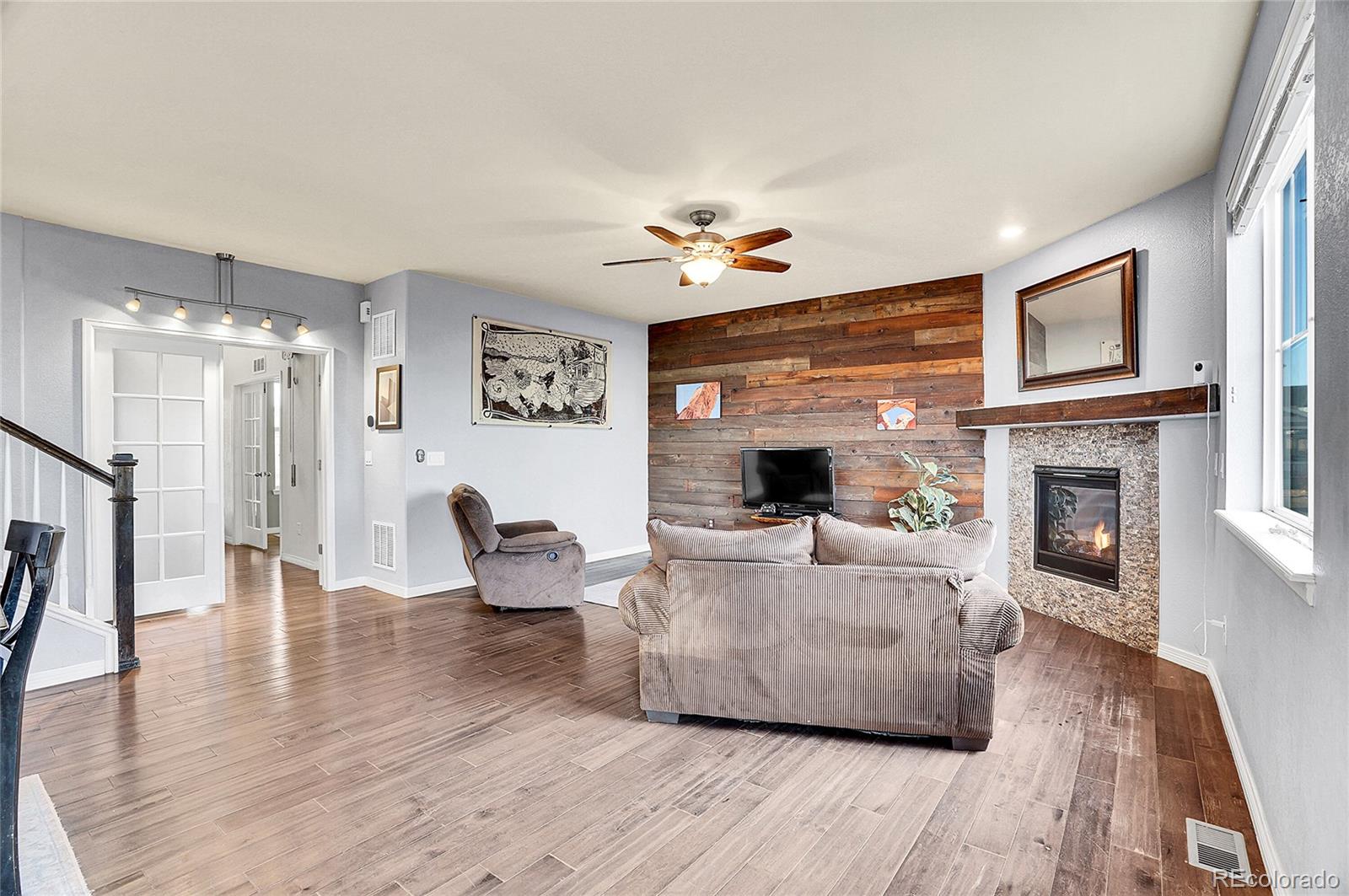 MLS Image #9 for 6061  miners peak circle,frederick, Colorado