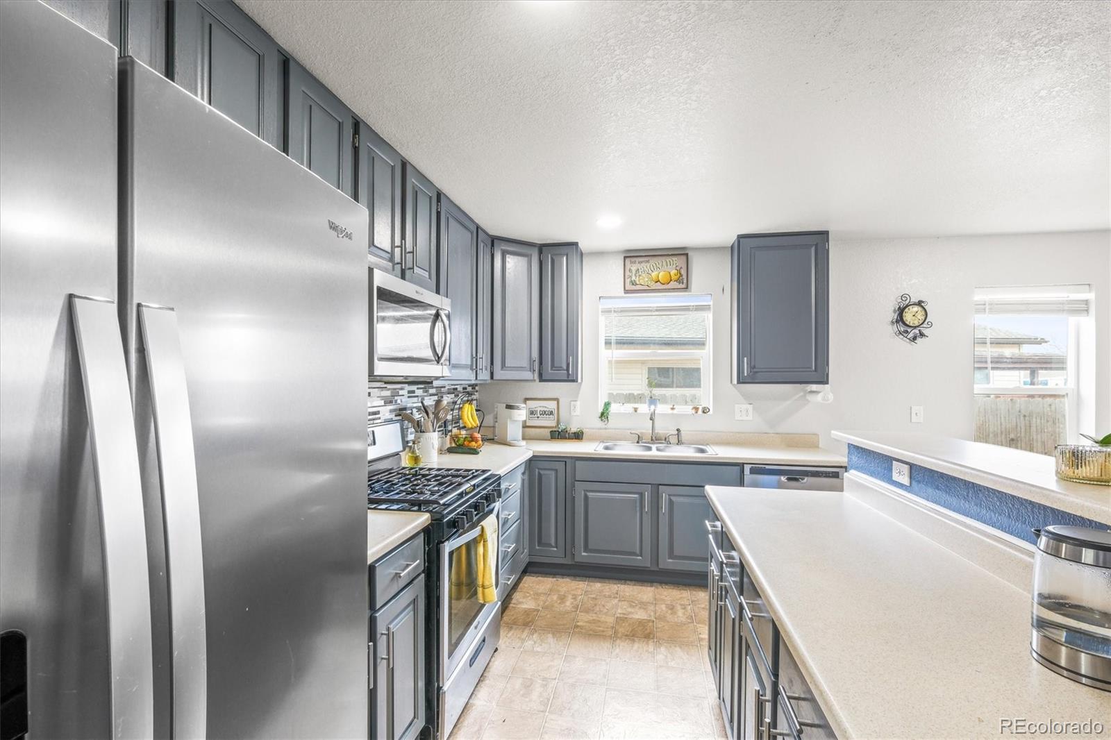 MLS Image #11 for 520  glen ayre street,dacono, Colorado