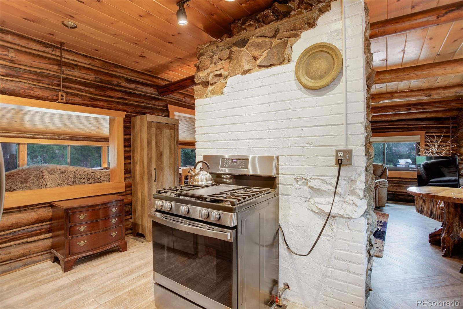 MLS Image #11 for 20958  taos road,indian hills, Colorado