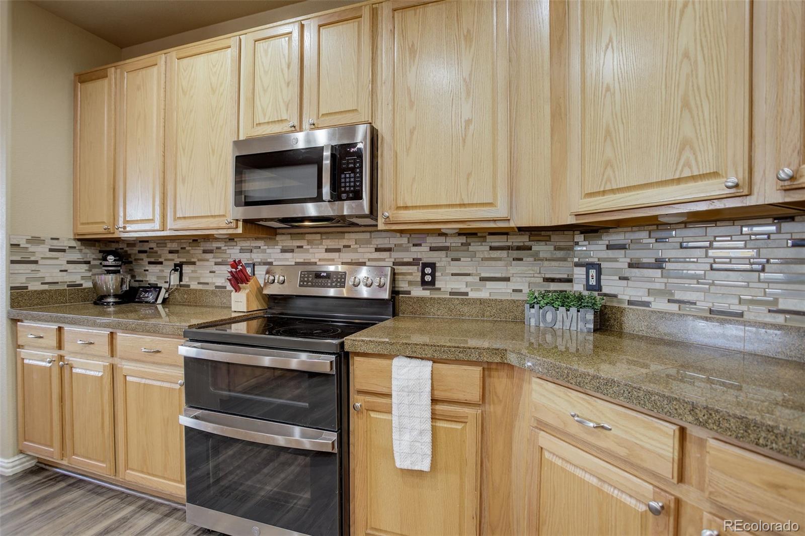 MLS Image #11 for 7613 e 121st drive,thornton, Colorado