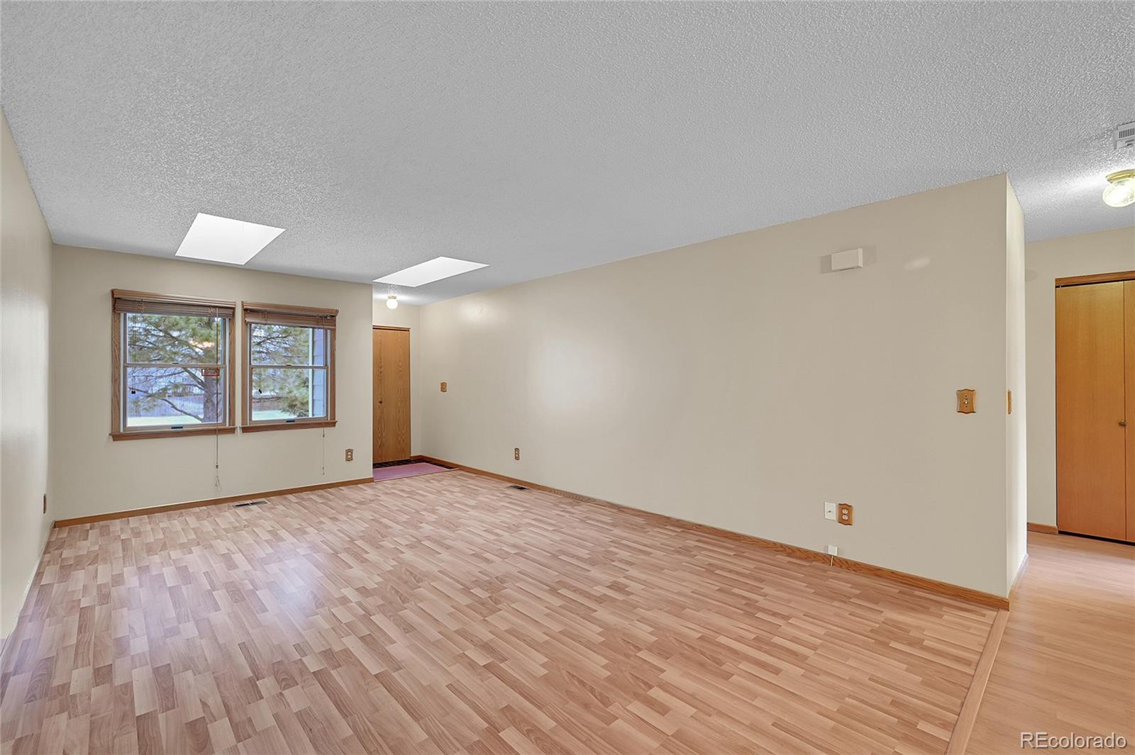 MLS Image #4 for 213 e 42nd street,loveland, Colorado