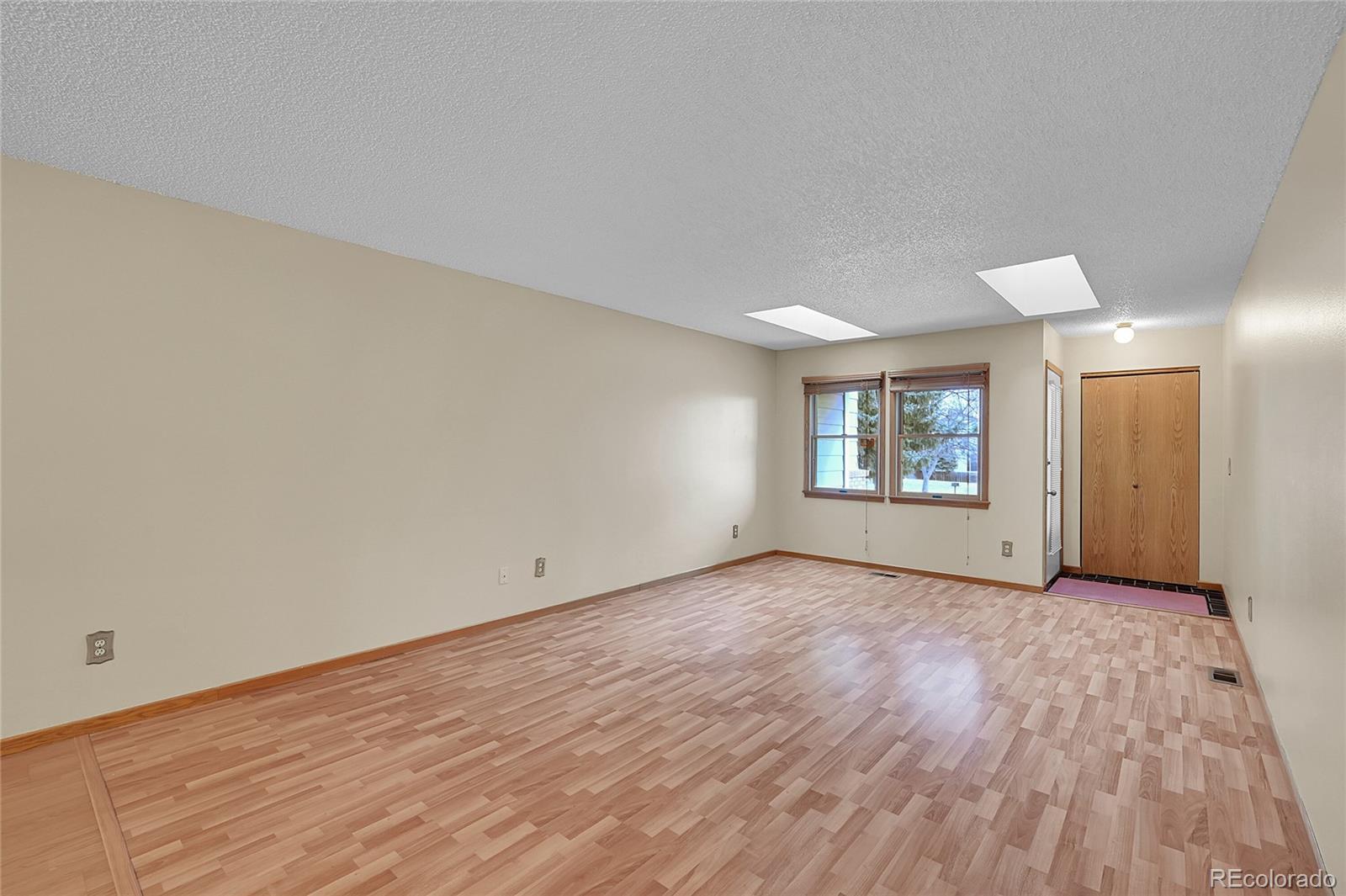 MLS Image #5 for 213 e 42nd street,loveland, Colorado