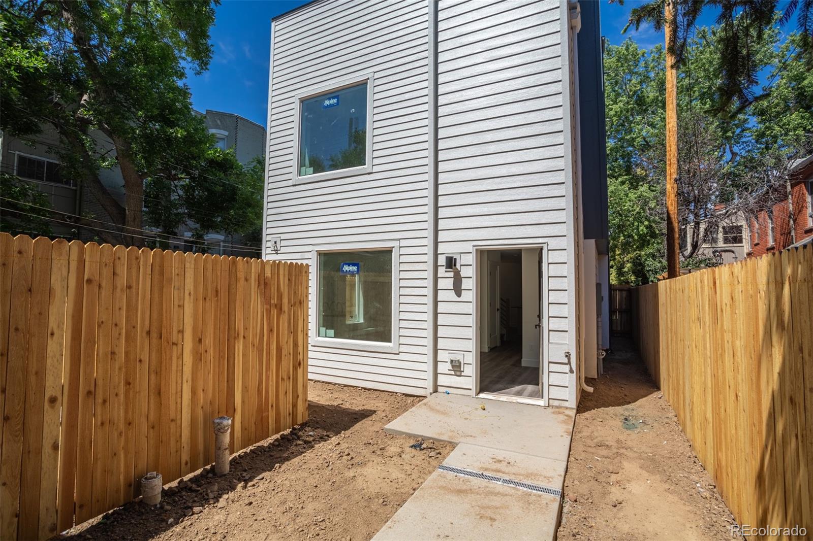 MLS Image #15 for 1570 n gilpin street,denver, Colorado