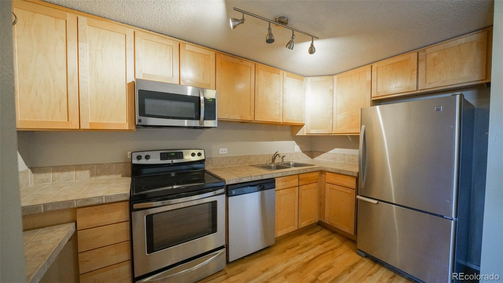 MLS Image #4 for 1029 e 8th avenue,denver, Colorado