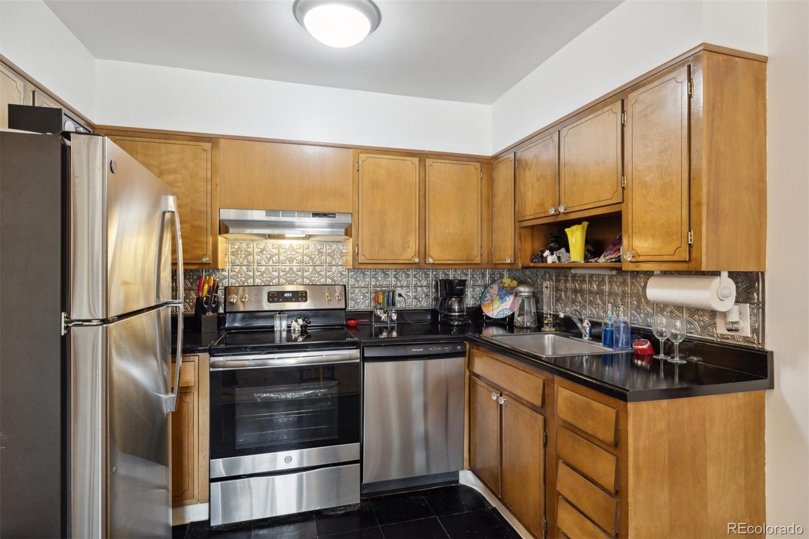 MLS Image #21 for 750 s clinton street 6b,denver, Colorado