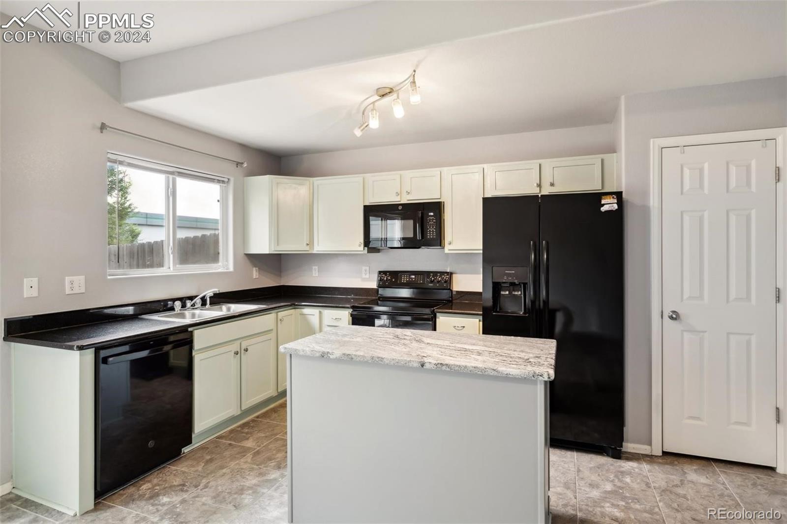 MLS Image #1 for 771  hailey glenn view,colorado springs, Colorado