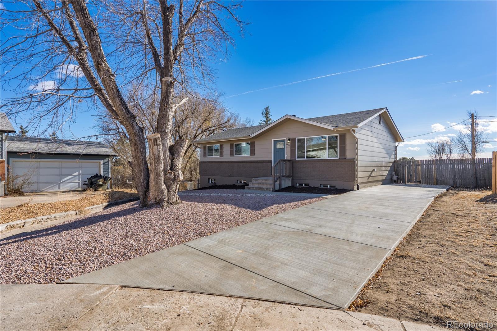 CMA Image for 699  Bridger Drive,Colorado Springs, Colorado