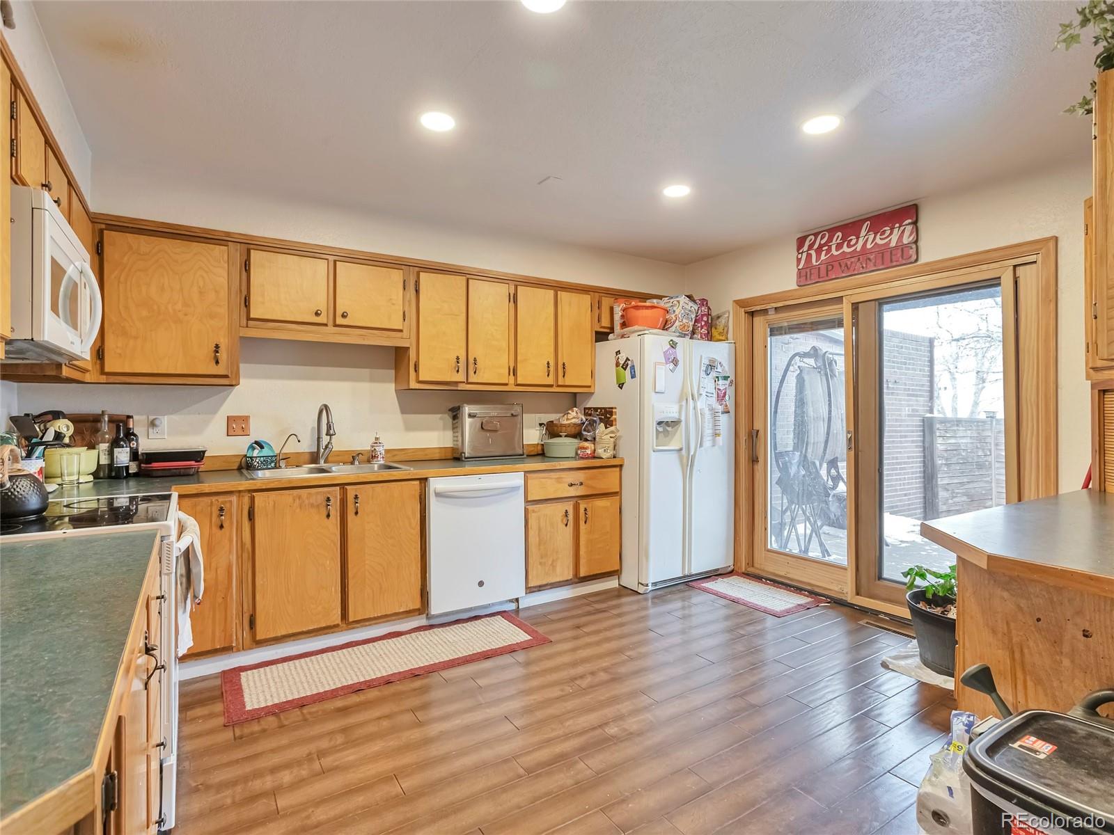 MLS Image #11 for 12246 e 2nd drive ,aurora, Colorado