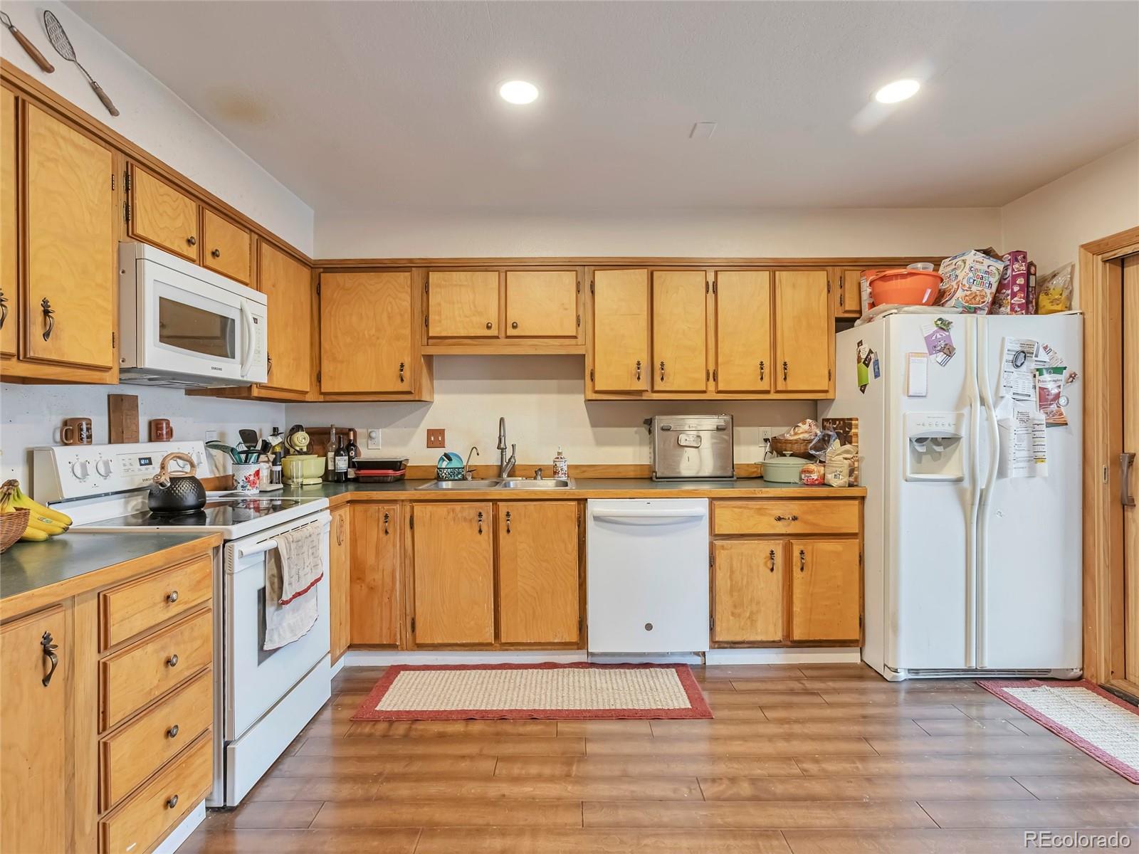 MLS Image #12 for 12246 e 2nd drive ,aurora, Colorado