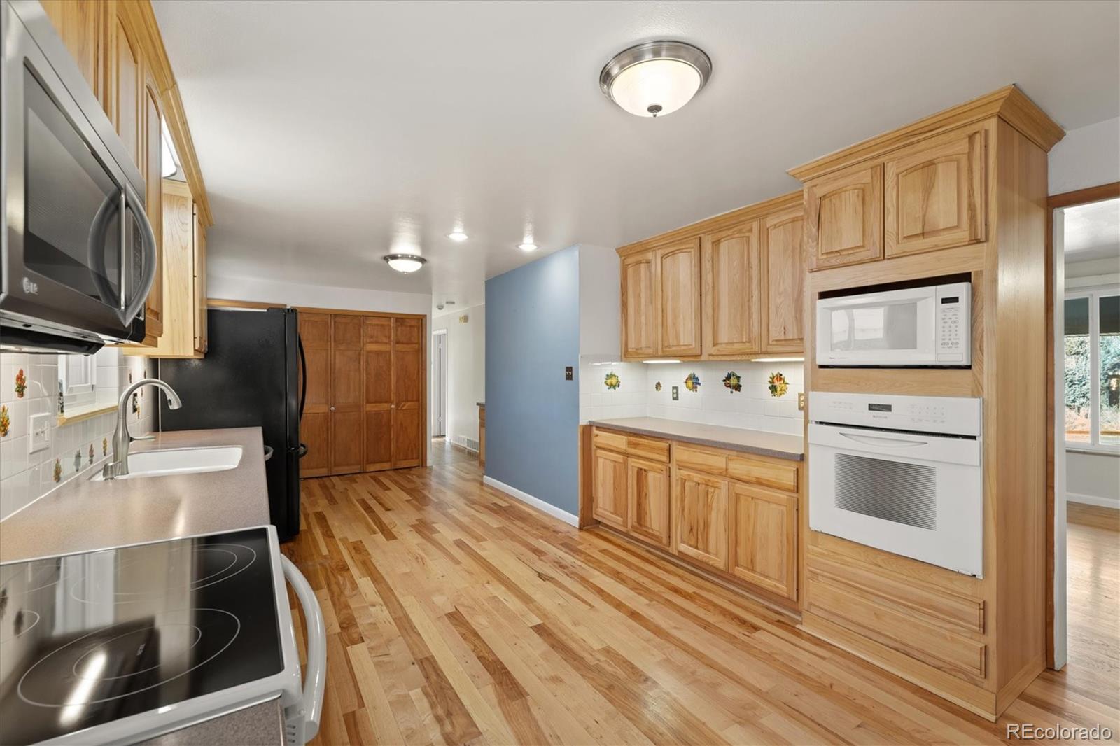 MLS Image #7 for 10698 w 26th avenue,lakewood, Colorado