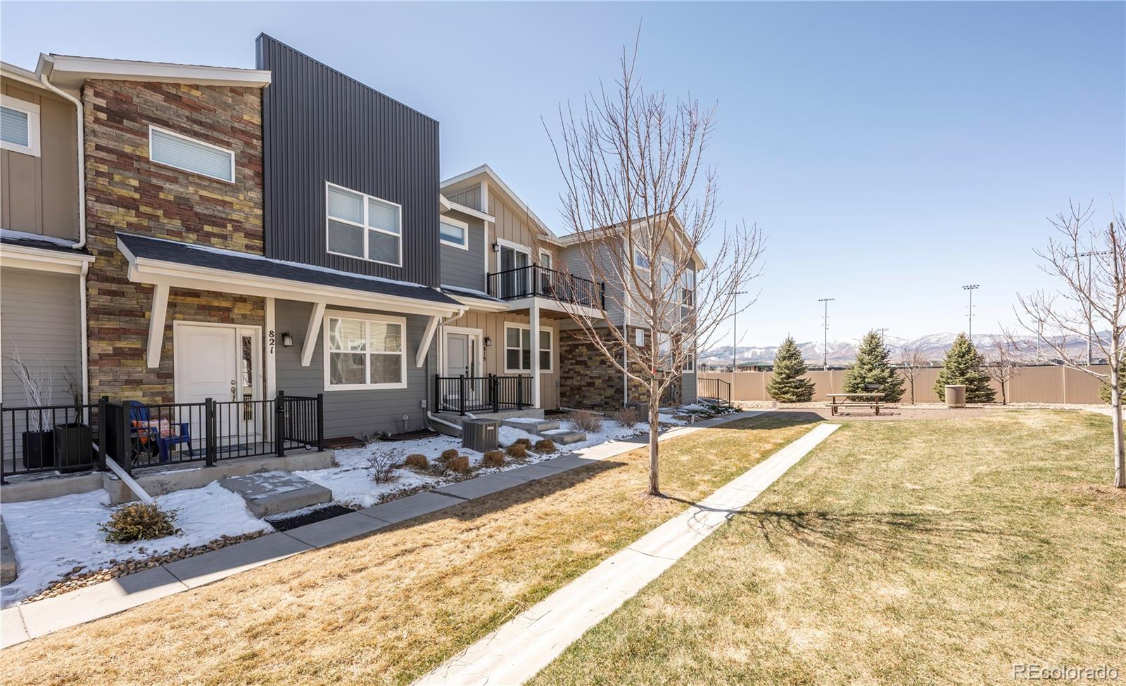 MLS Image #2 for 821  robert street,longmont, Colorado