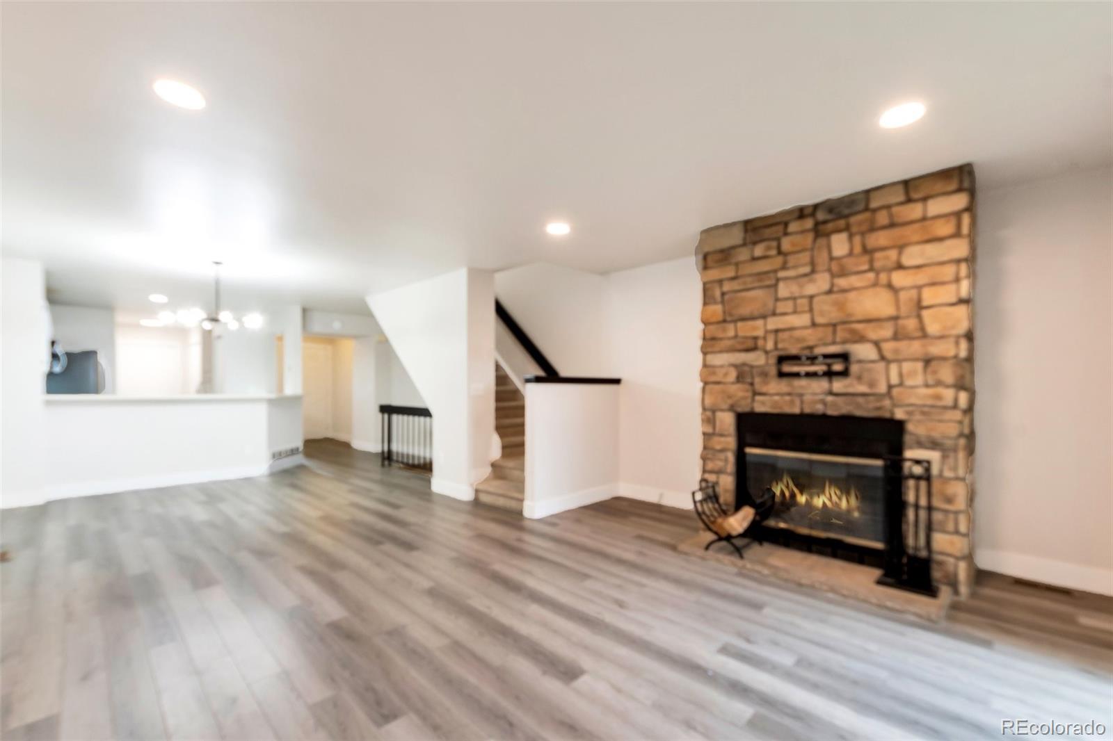 MLS Image #6 for 7476 e arkansas avenue 40-08,denver, Colorado