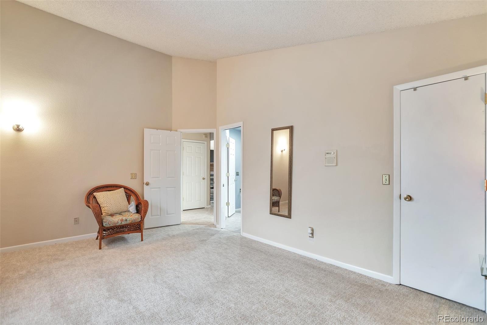 MLS Image #12 for 710  kittredge street,aurora, Colorado